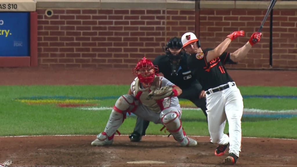 Cardinals overpower Diamondbacks with 5 home runs in 11-7 victory