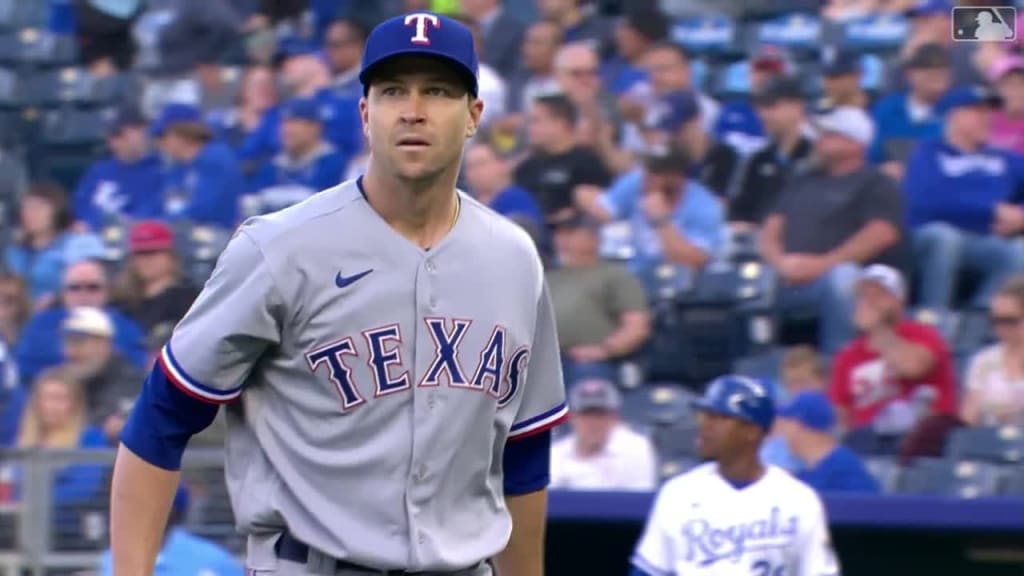 Tired of Losing': Jacob deGrom Blockbuster Signing Backs Up Texas