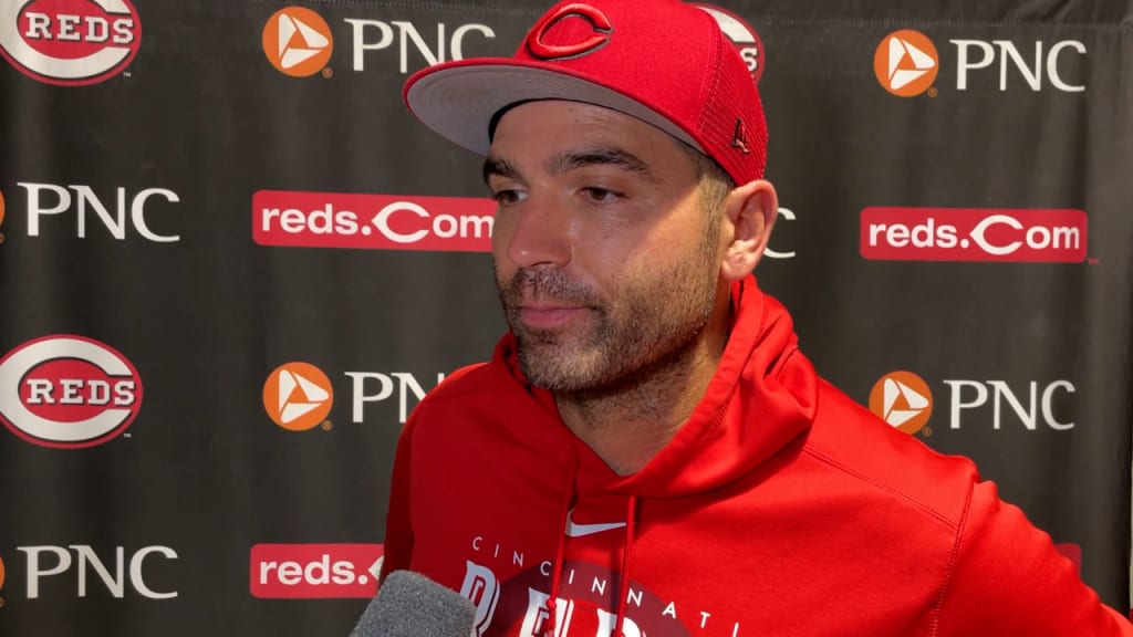 Injured Red star Joey Votto visits with fans in stands