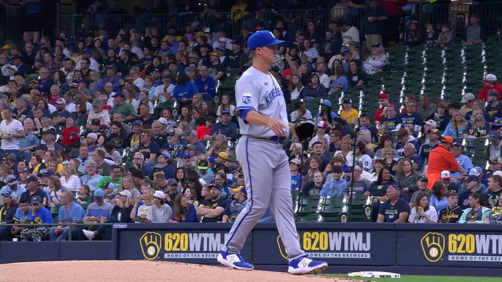 WATCH: Zack Greinke Picks Up 1,000th Strikeout as Member of Royals