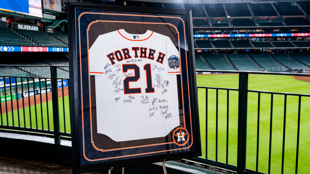 Astros Players Raise Nearly $400,000 for Charity in Their Annual