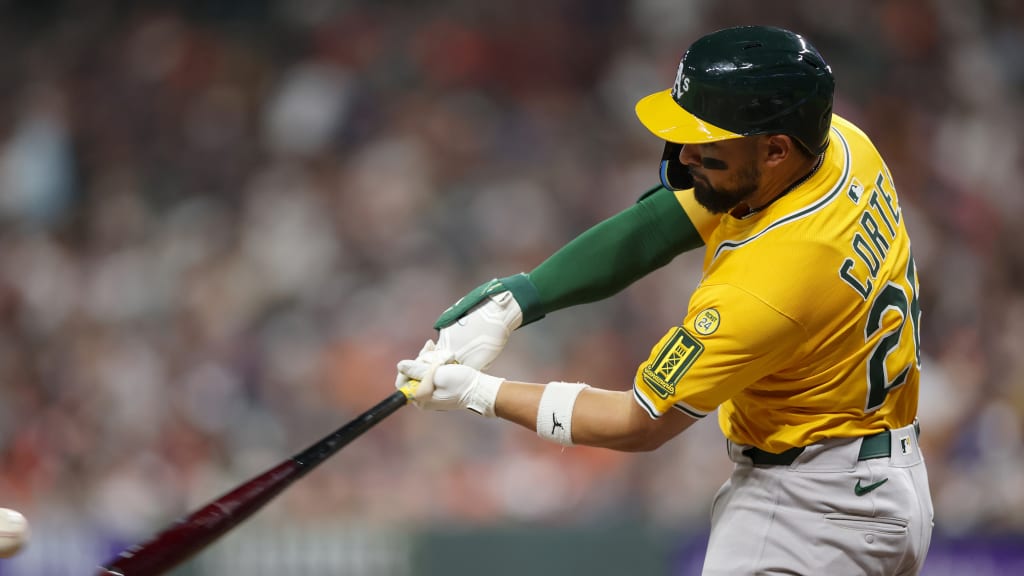 Carlos Cortes makes leaping catch, triples for Athletics