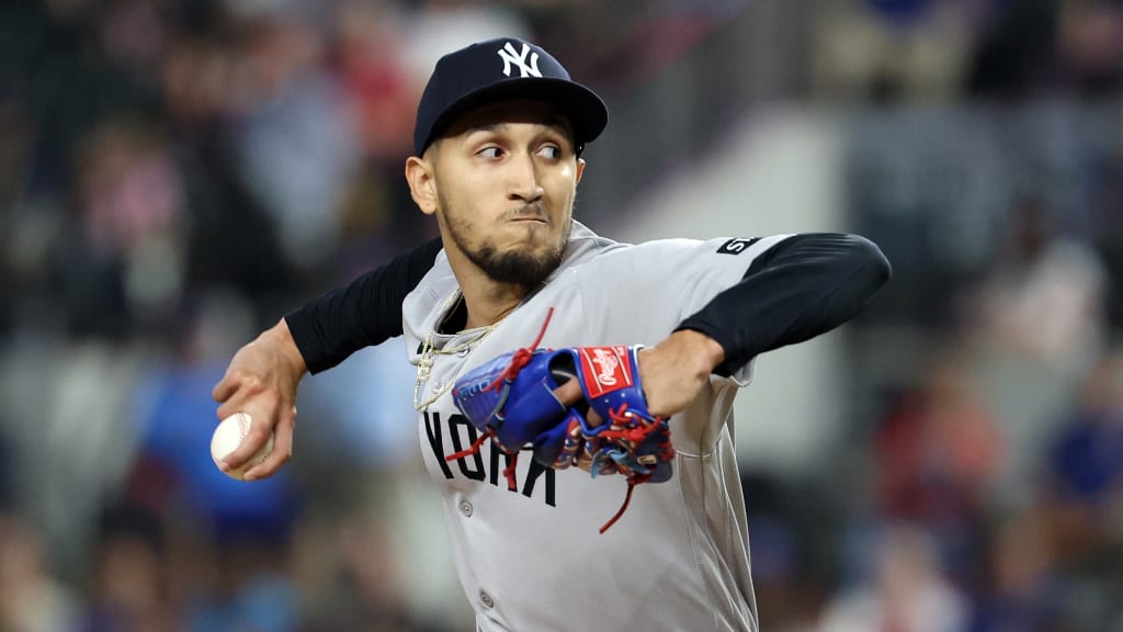 Yanks' No. 3 prospect shows impressive debut composure