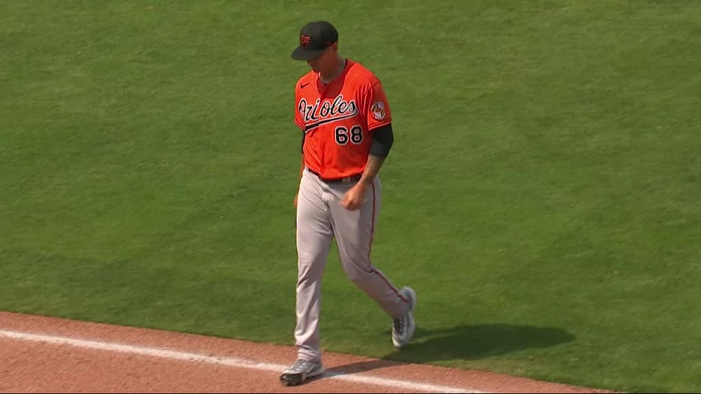 Wells strikes out five Phillies