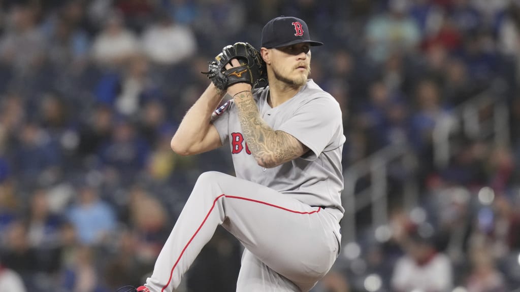 Red Sox squander lead in second straight loss to Blue Jays