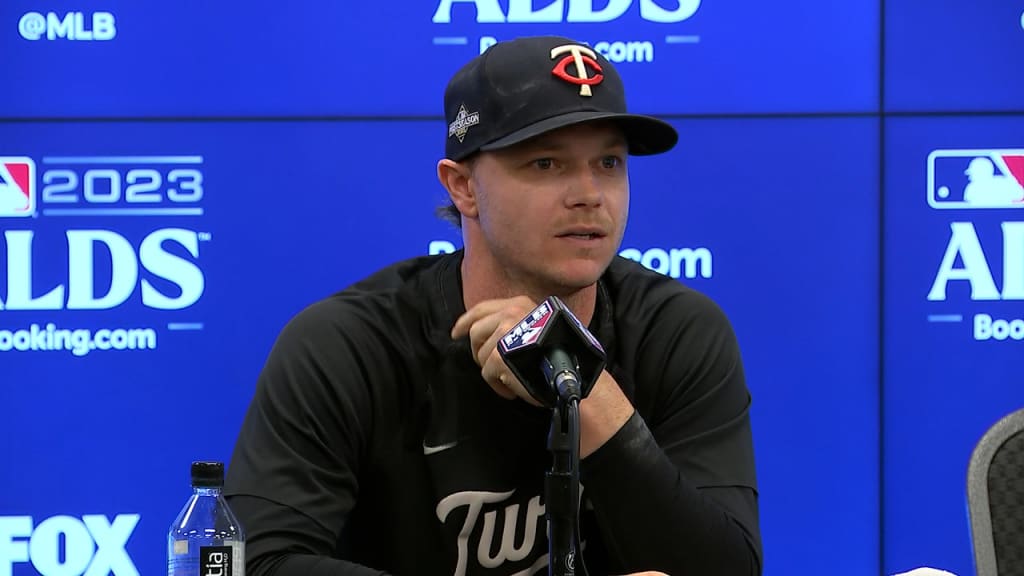 Me: Huh. They're selling a Cubs cap with an upside-down logo. Her