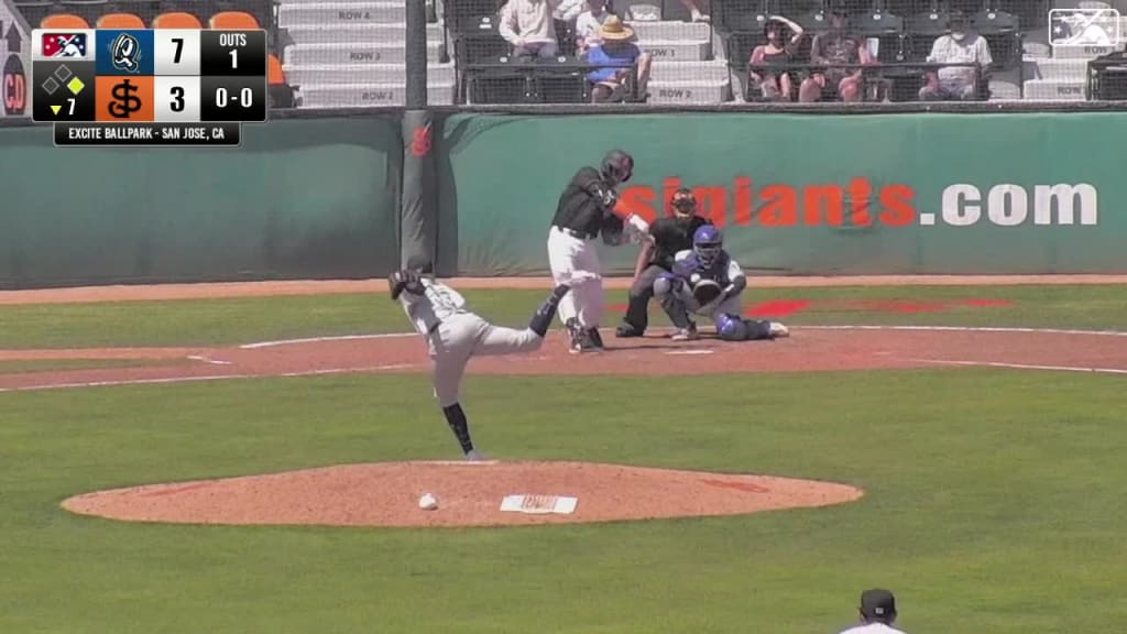 Giants two-way prospect Reggie Crawford hits first pro homer for