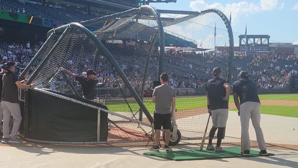 Yankees' Aaron Judge takes live BP at Yankee Stadium