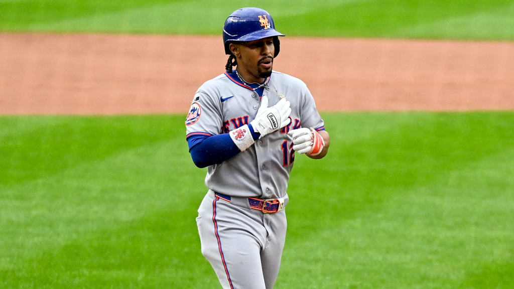 Lindor joins some rare company with 300th career homer