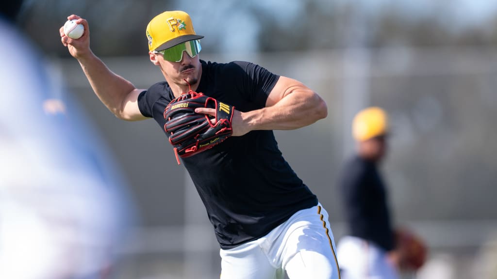 All eyes on 19-year-old phenom Griffin as spring slate opens