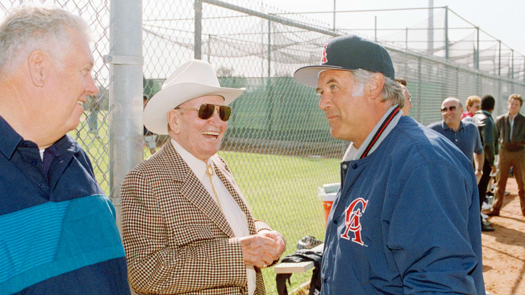 Autry with Angels manager Buck Rogers at Spring Training in 1993.