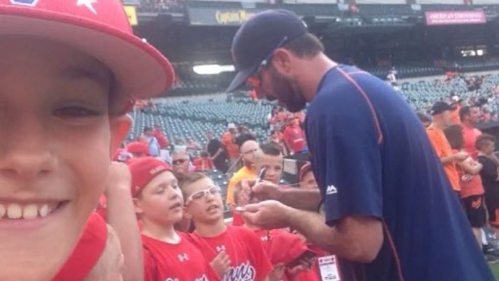 Eldridge (left) in line to meet Verlander (right) before the Orioles took on the Tigers at Camden Yards