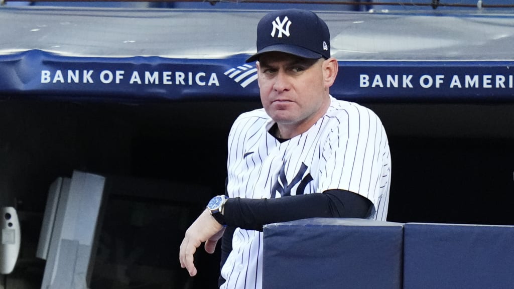 Mets entrevistan a carlos mendoza para puesto de manager