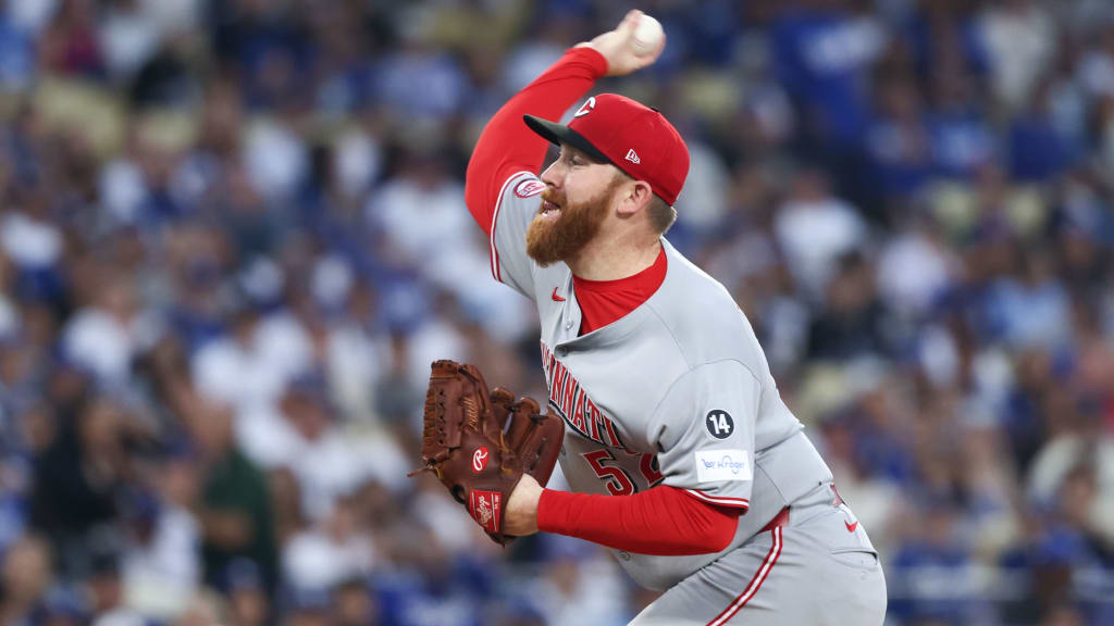 Nats add another veteran arm in right-hander Littell