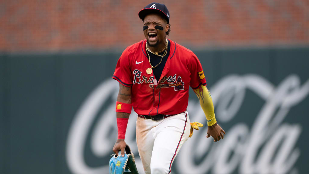LIVE: Runners beware, don't run on Acuña