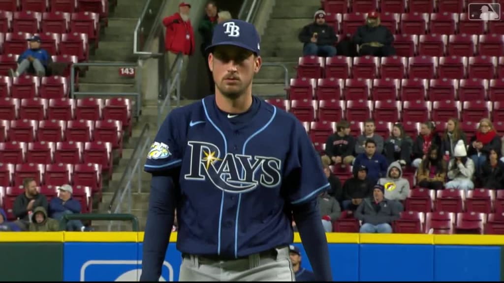 Tampa Bay Rays fans call out Kevin Cash's poor decisions against