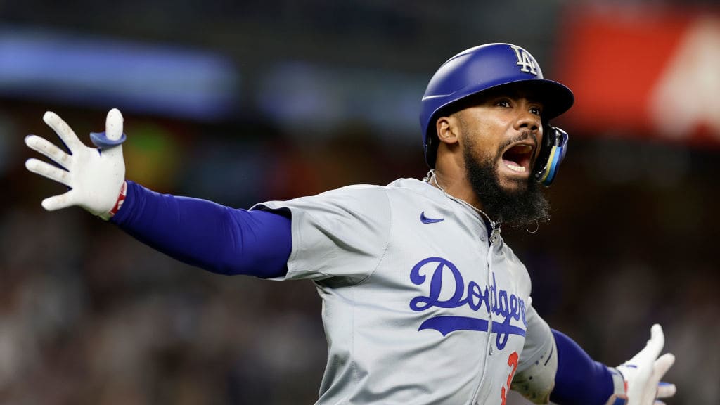 Teoscar Hernández hits grand slam in 2-homer game vs. Yankees