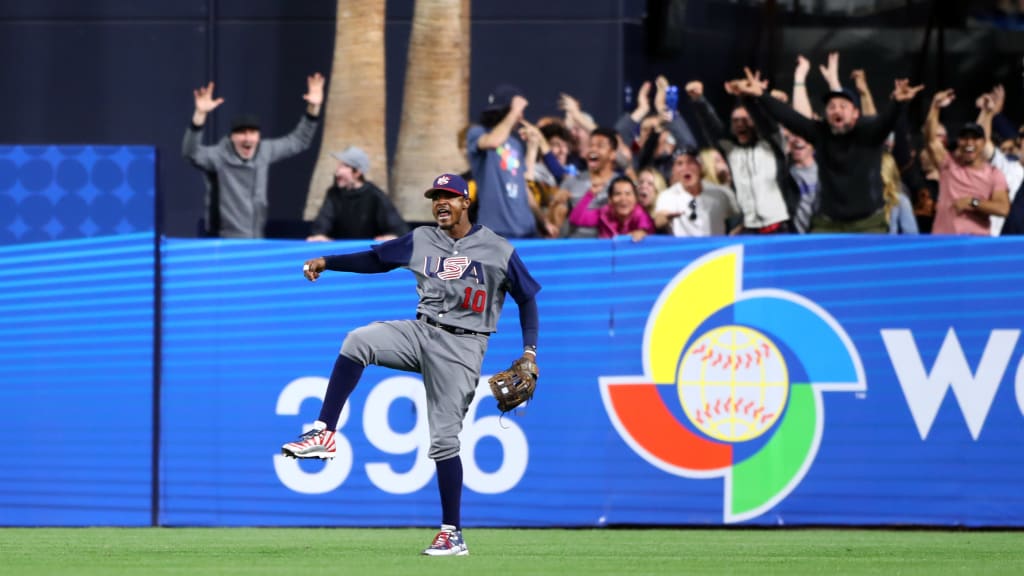 Adam Jones celebrates robbing Manny Machado.