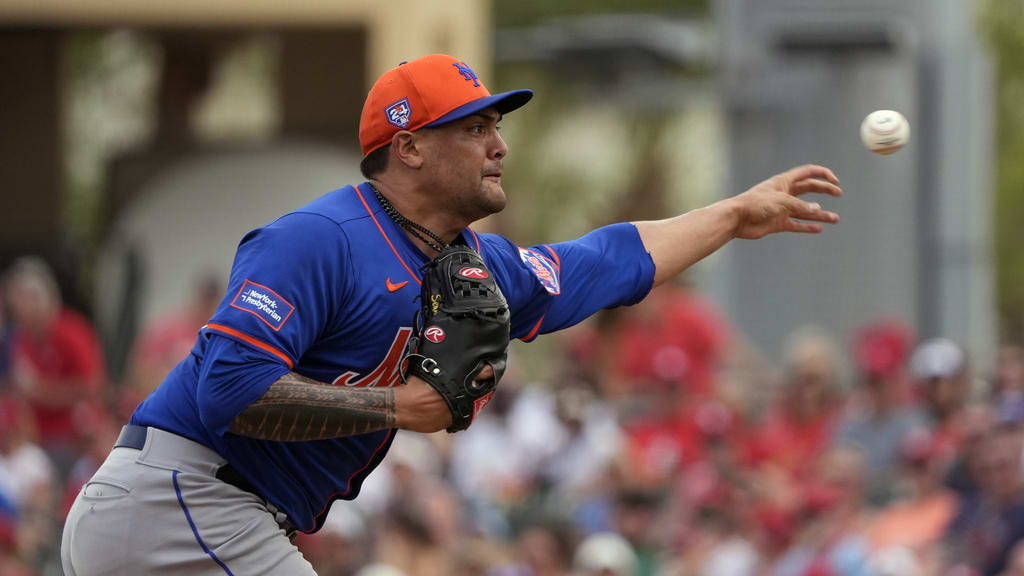 Sean Manaea strikes out five against the Cardinals
