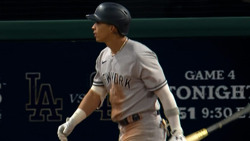 Yankees Oswaldo Cabrera flips his bat on game-ending flyout