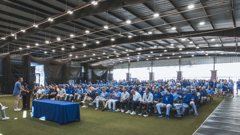Player assembled for the annual Royals organizational awards presentation. (Jason Hanna/Royals)