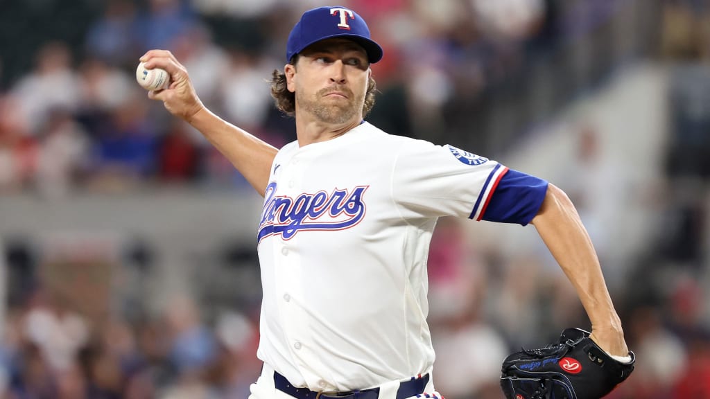 LIVE: Committed to his squad, deGrom looks to keep Rangers rolling
