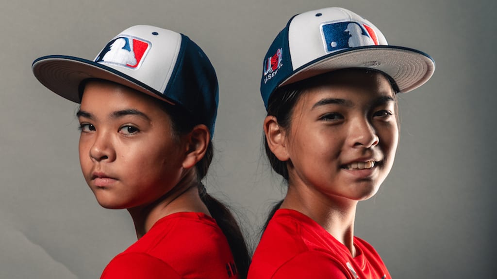 Twins Rylee and Kelcee Scarlett at the 2026 Trailblazer Series.