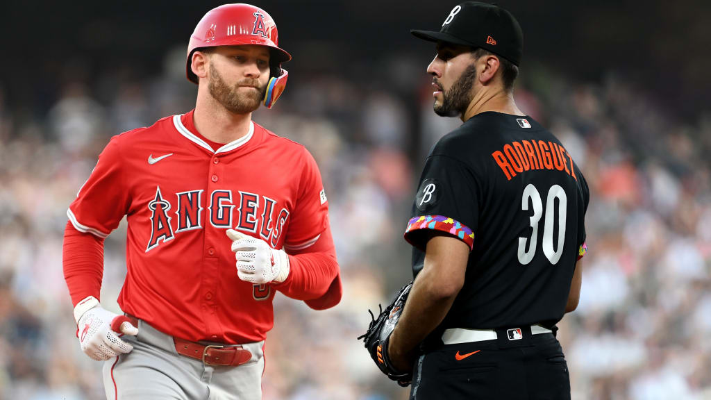 Taylor Ward pasa de Angelinos a Orioles por Grayson Rodríguez