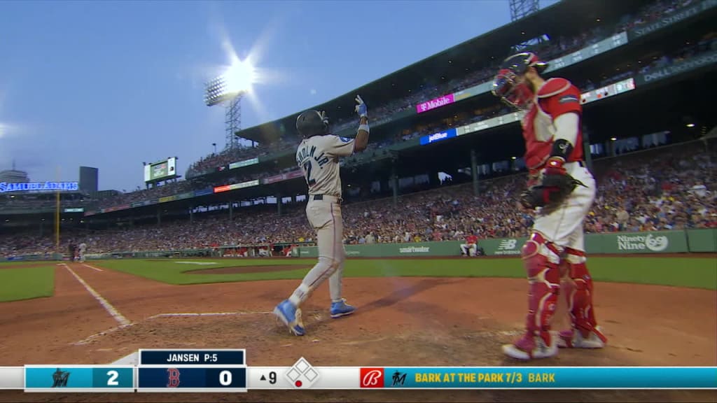 Chisholm Jr.'s solo home run (9)