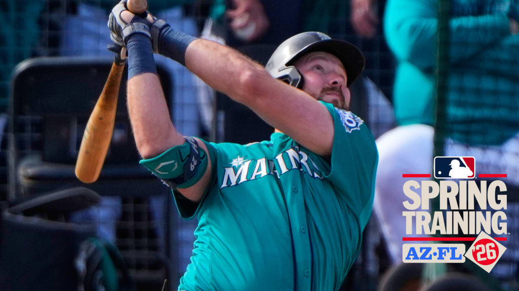 LIVE: Seattle slugger getting into spring of things