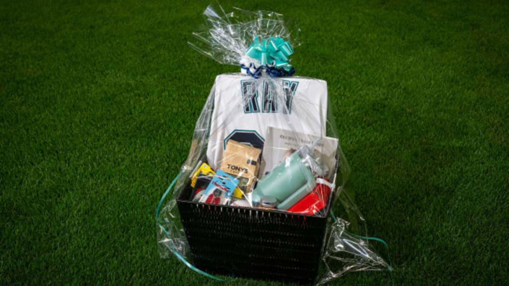Mariners Families Favorite Things Basket Auction