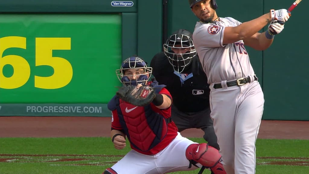 MLB fans celebrate Jose Abreu's go-ahead homer as Astros slugger shuts down  critics - Eat that Abreu haters