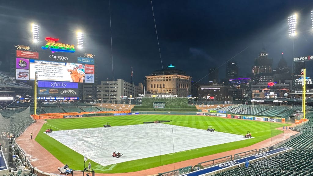 Watch Comerica Park's New Scoreboard Assembled in Time-Lapse