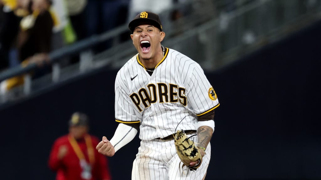 Padres shock MLB, reportedly add super-prospect Fernando Tatis Jr