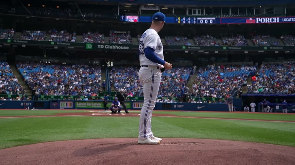 Trevor Richards strikes out five as opener vs. Giants