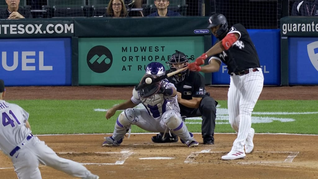 Jose Abreu + the White Sox's tribute to the injured Eloy Jimenez :  r/baseball