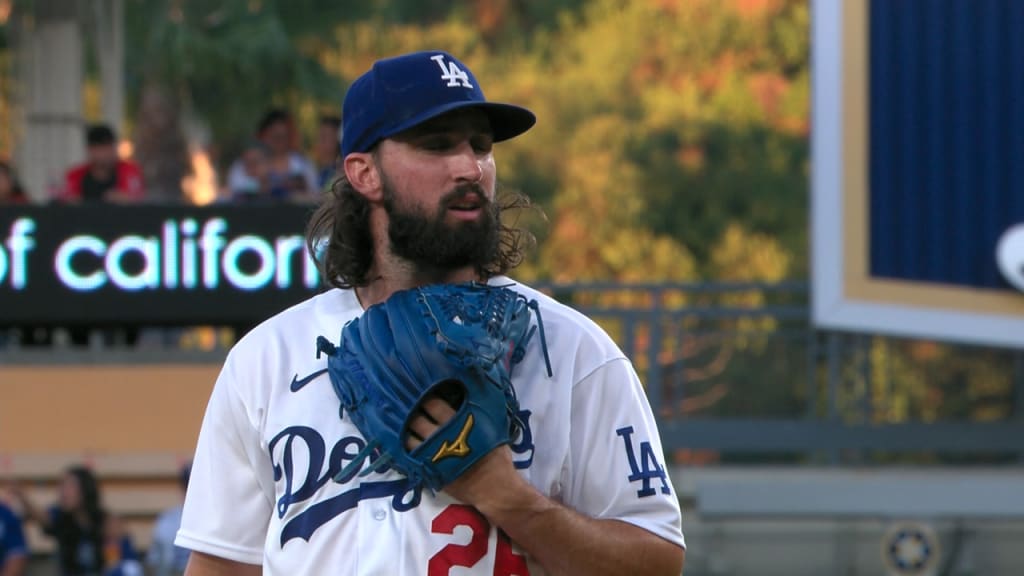 Los Angeles, United States. 20th Apr, 2022. Los Angeles Dodgers pitcher  Tony Gonsolin (26) pitches the ball during an MLB regular season game  against the Atlanta Braves, Wednesday, April 20th, 2022, in