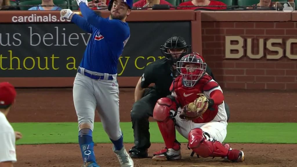 Cubs' Happ hits Cardinals catcher Contreras in head with follow