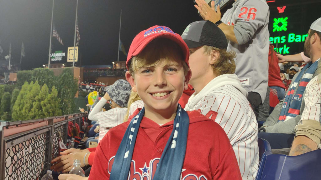 A 10-year-old Phillies fan gets national attention trying to catch Brandon  Marsh's home run