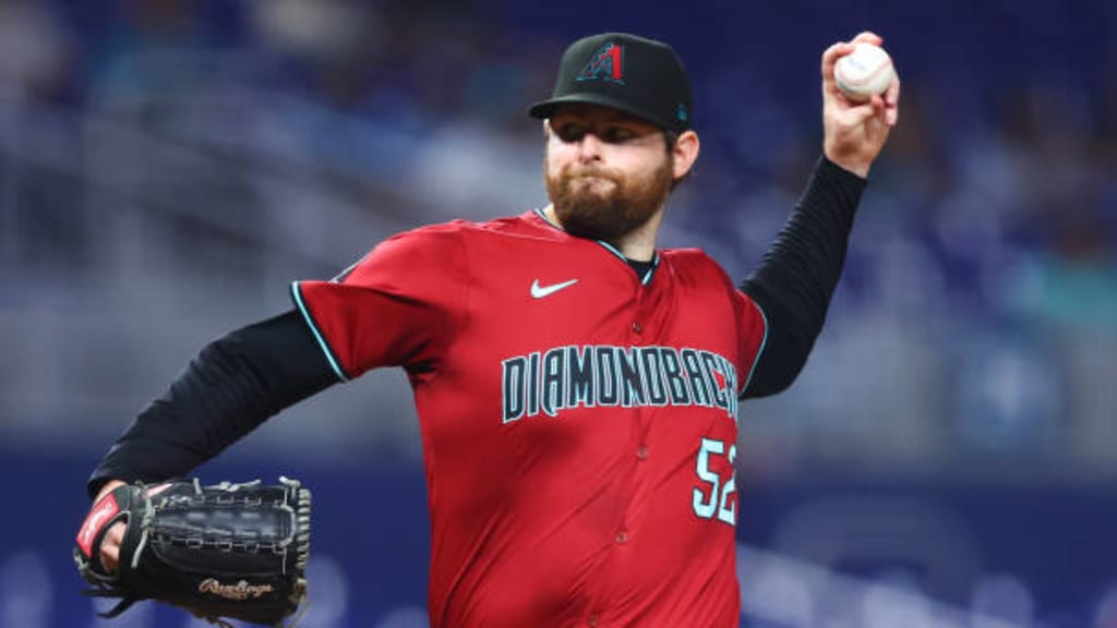 Jordan Montgomery fans four
