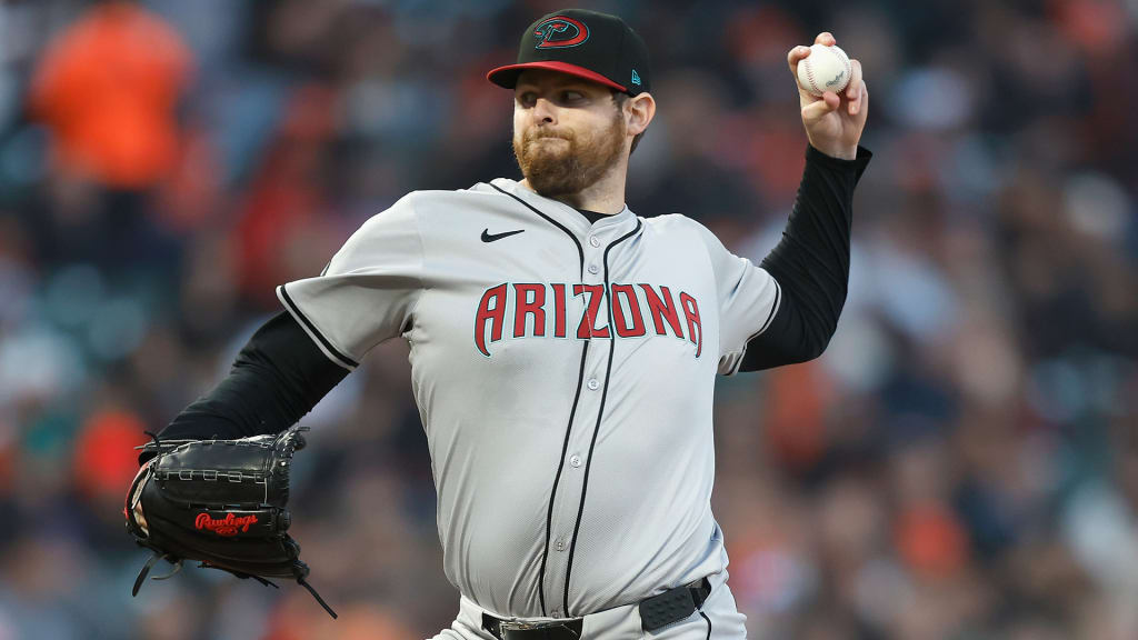 D-backs' new ace keeping straight face vs. old friends