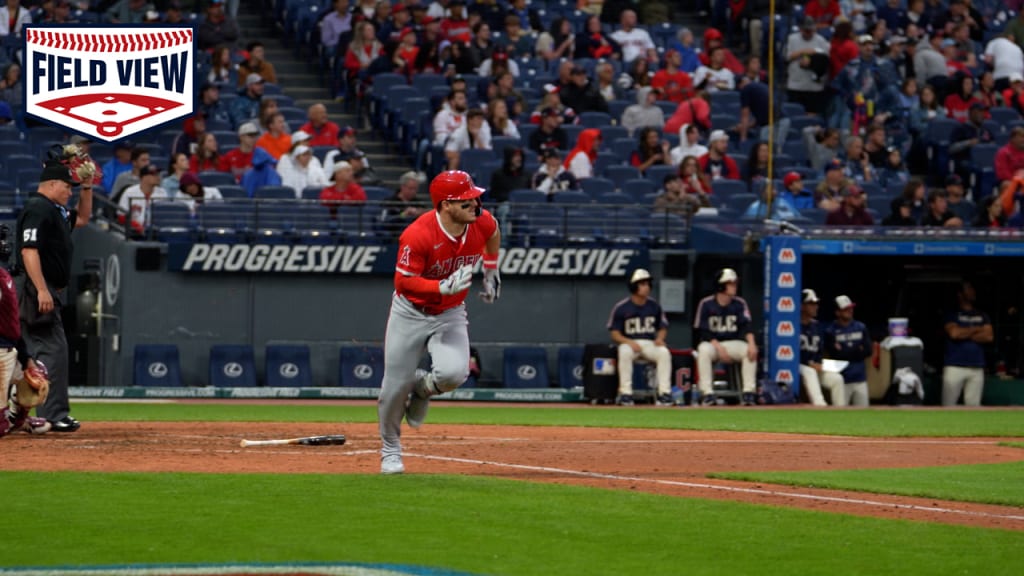 Field View: Mike Trout singles in return to lineup