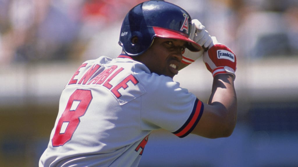 Max Venable played 727 games over 12 MLB seasons for the Giants, Angels, Reds and Expos. (Getty Images)