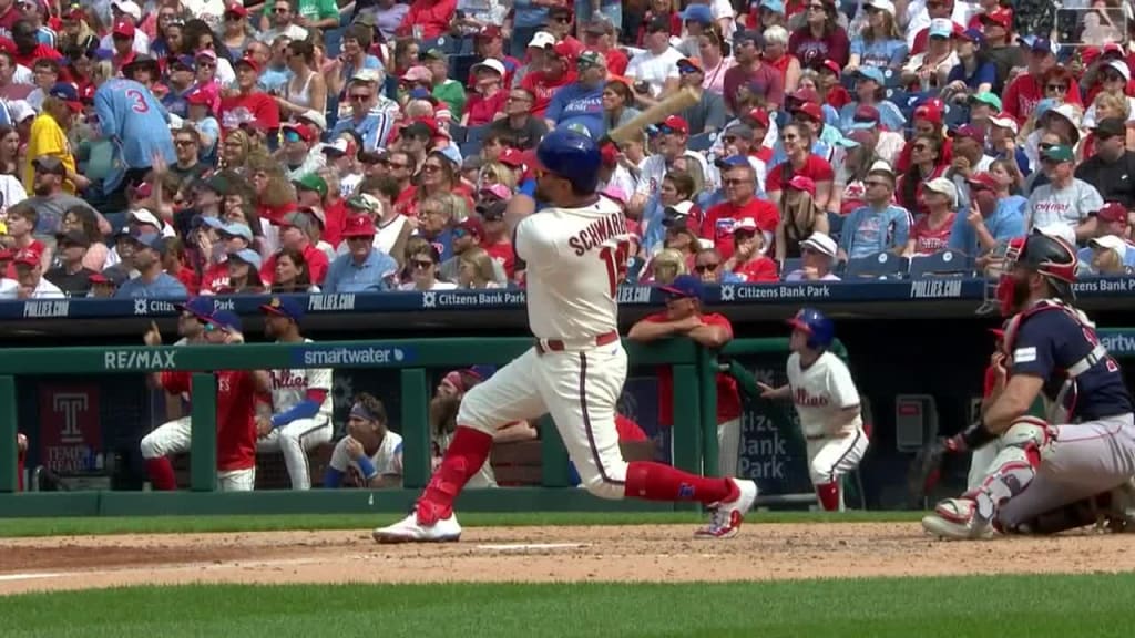 Kyle Schwarber's slump ends on special day at Citizens Bank Park