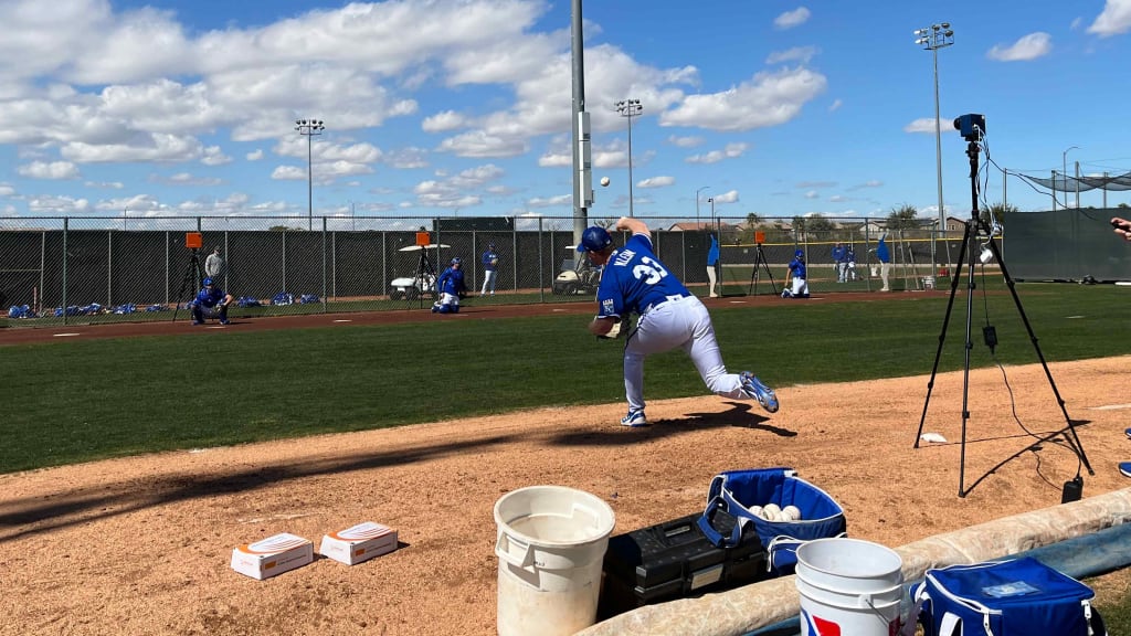 Will Klein gets in a throwing session during Spring Training. (Photo via Anne Rogers, MLB.com)