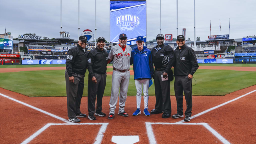 Chad and Drew Epperson with umpires (L to R) Laz Diaz, Malachi Moore, James Jean and Erich Bacchus (Courtesy of Drew Epperson)