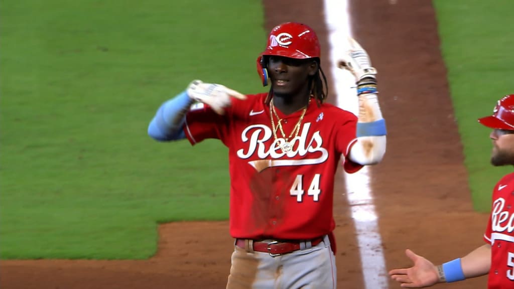 Reds score 3 in 10th to get win over Astros, extend winning streak to 8