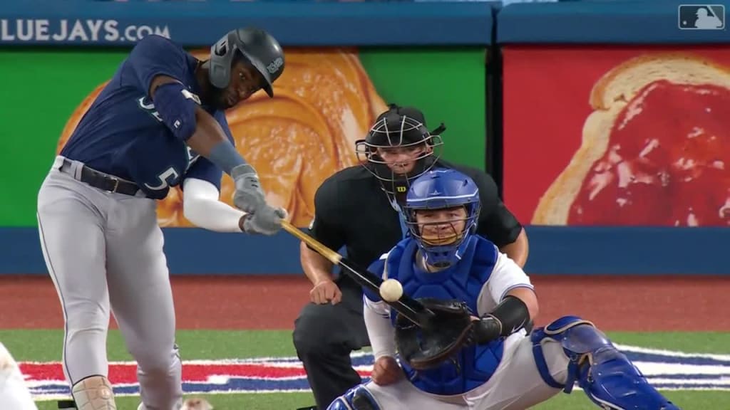 Bo Bichette crushes 460-foot blast! 