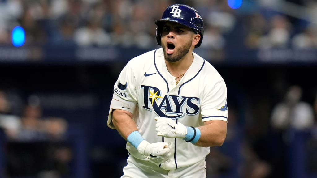 Aranda le sigue los pasos a su amigo tijuanense Kirk con un HR ante Yankees