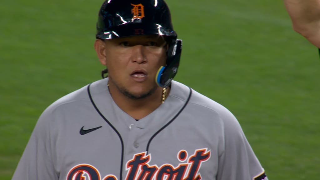 Miguel Cabrera's final Detroit Tigers game: Highlights, recap